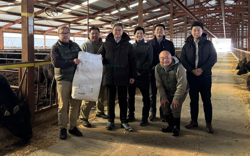 給与実証にて関係者一同と